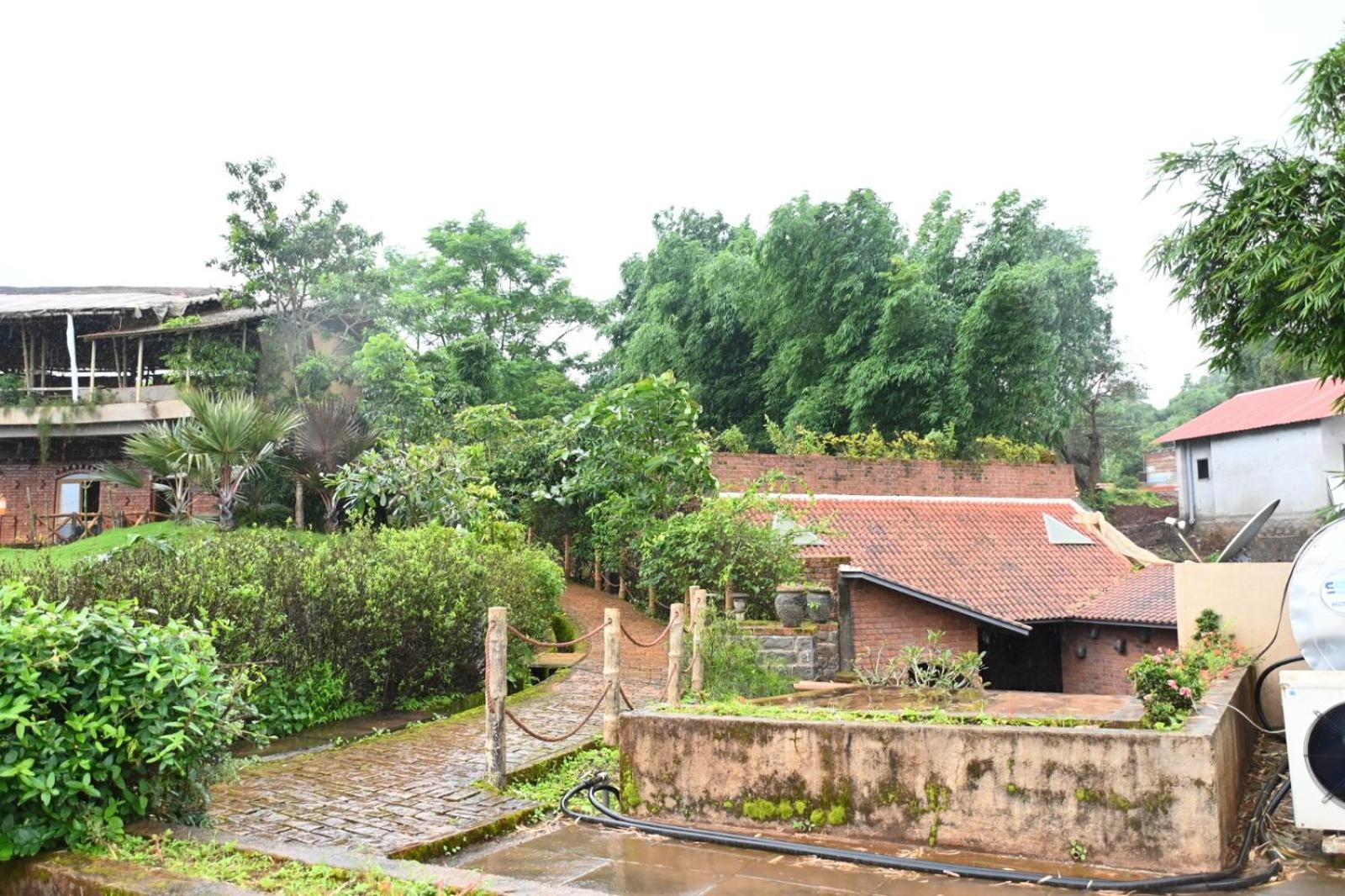 Bamboo And Bricks Resort Welhe Exterior photo