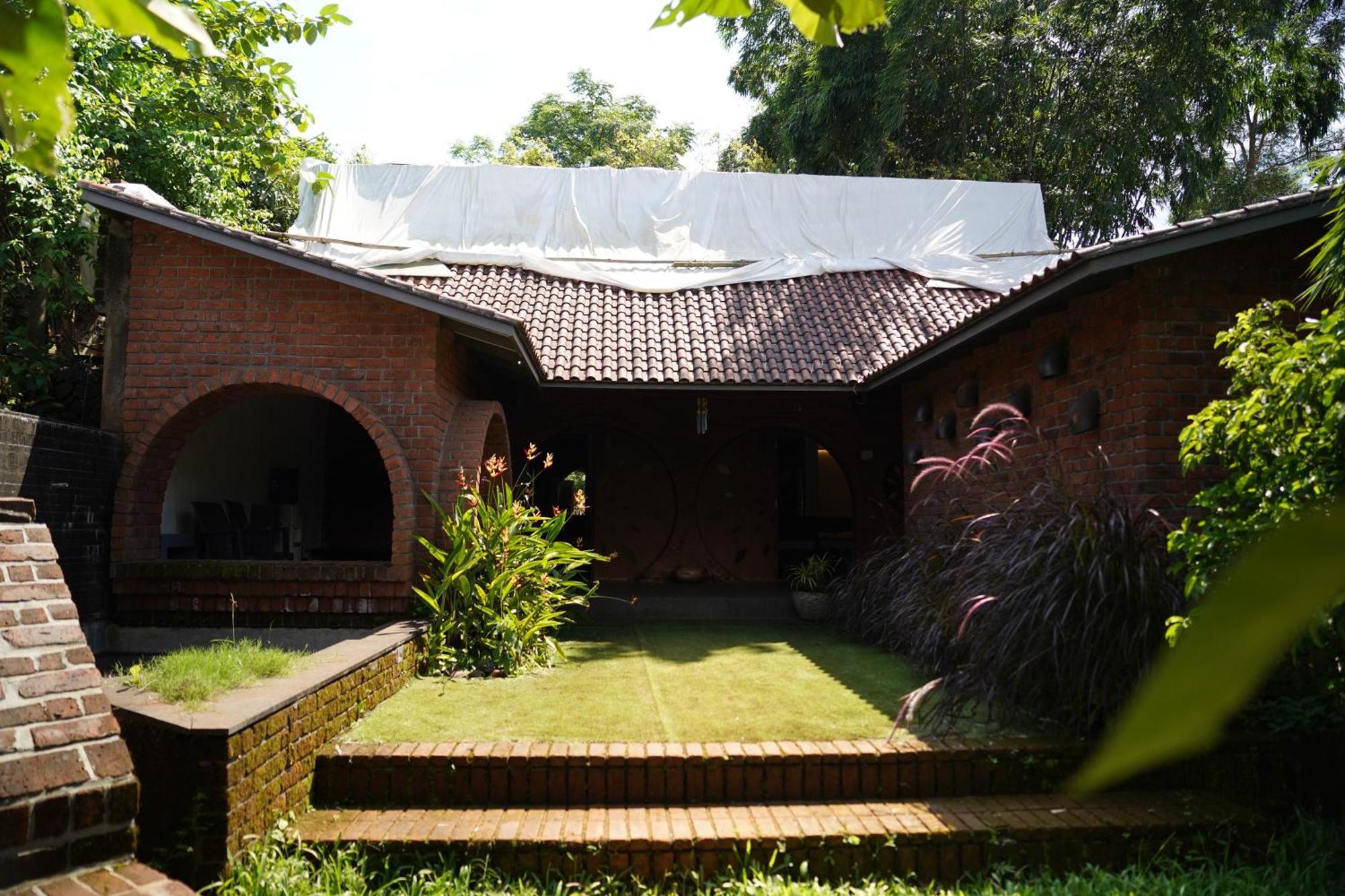 Bamboo And Bricks Resort Welhe Exterior photo
